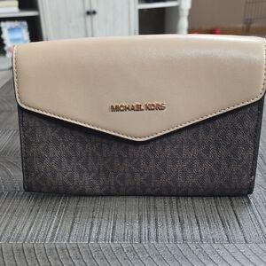 Michael Kors Tan and Brown Wallet